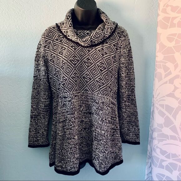 Style & Co Black & White Aztec Print Cowl Neck Sweater Size PS - Picture 1 of 11